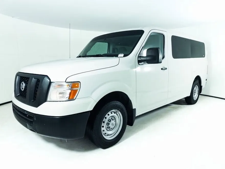 2020 Nissan NV3500 S photo 1