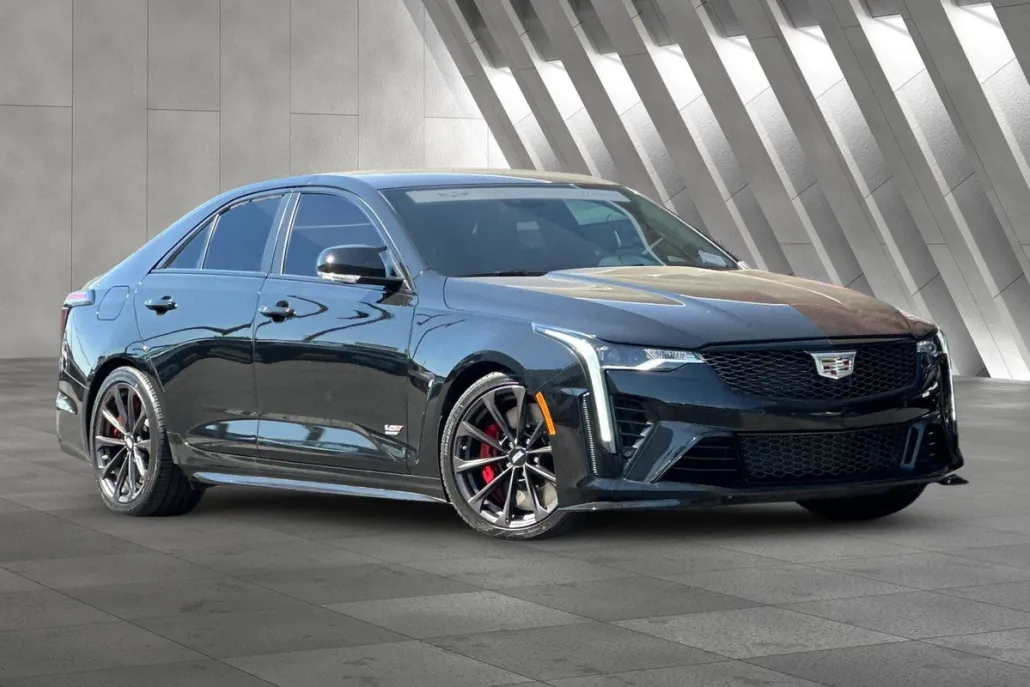 2024 Cadillac CT4 photo 1