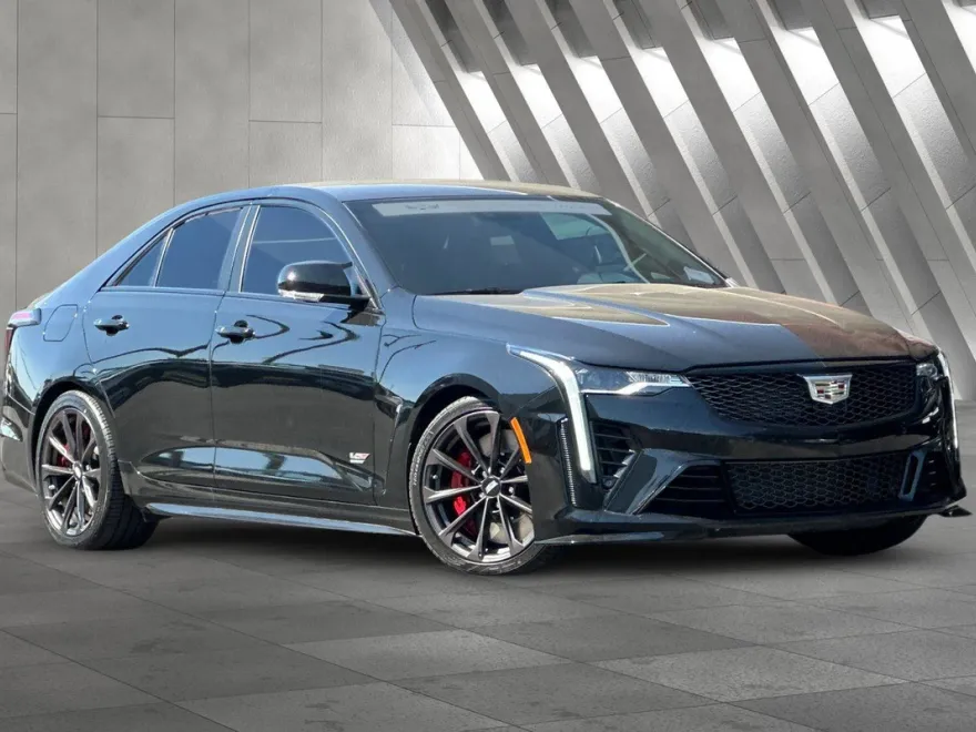 2024 Cadillac CT4 photo 1