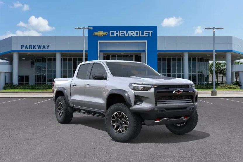 2026 Chevrolet Colorado ZR2 photo 1