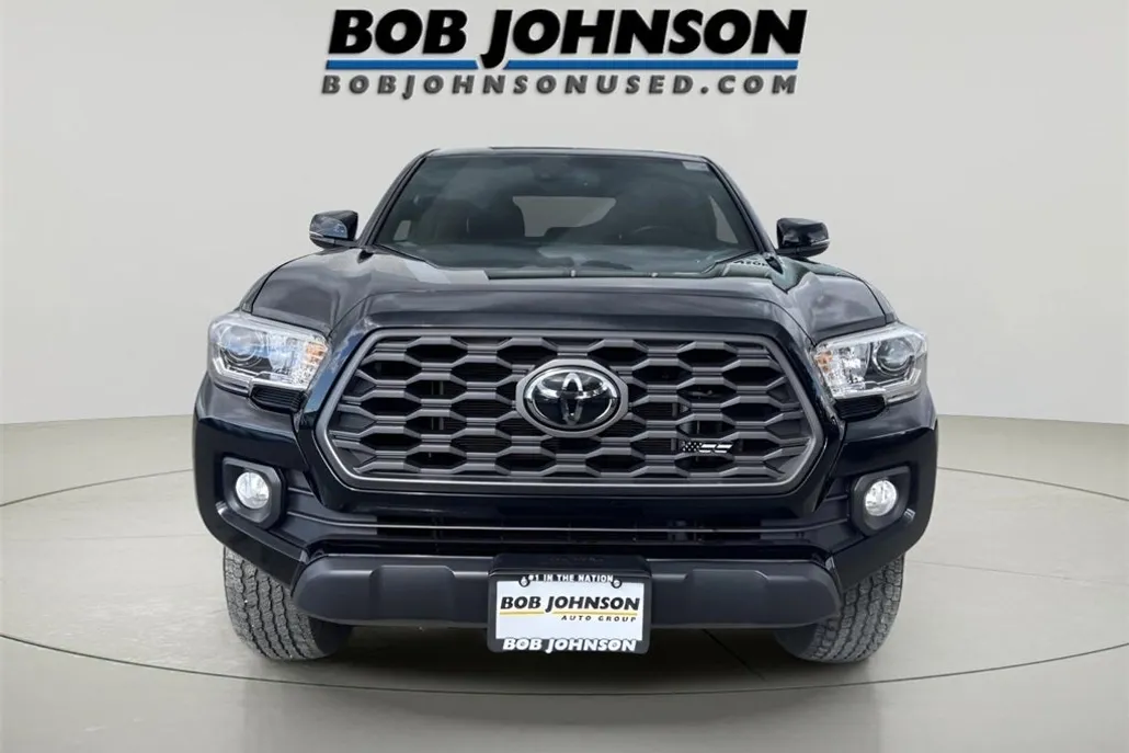 2021 Toyota Tacoma TRD Off-Road V6 photo 1