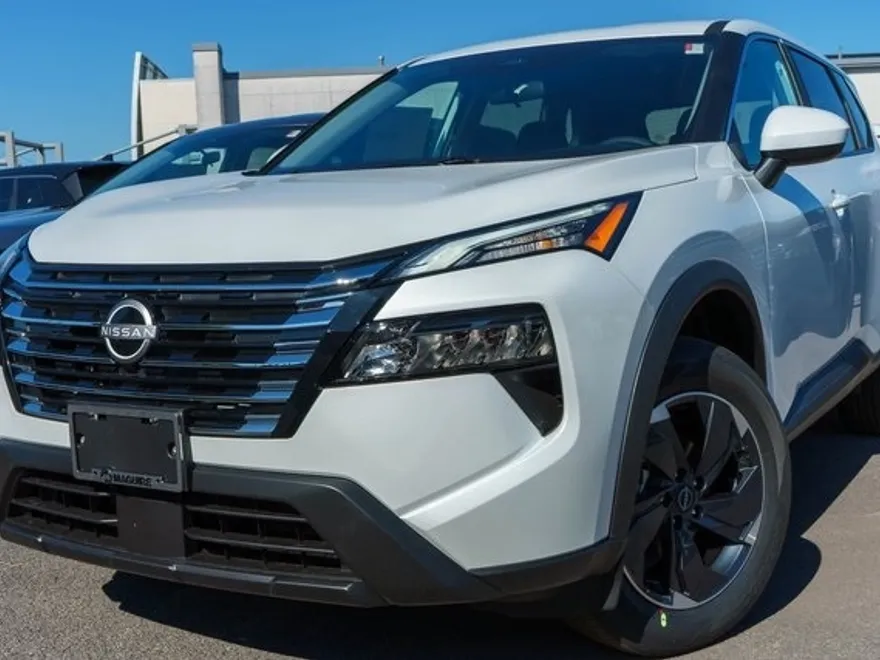2026 Nissan Rogue SV photo 1