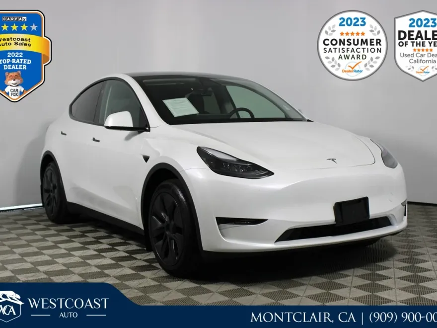 2025 Tesla Model Y Long Range photo 1