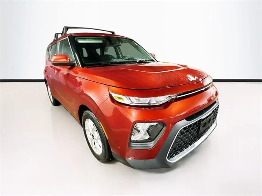 2022 Kia Soul LX photo 1