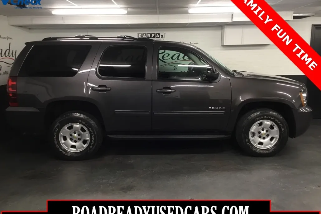 2011 Chevrolet Tahoe LT photo 1