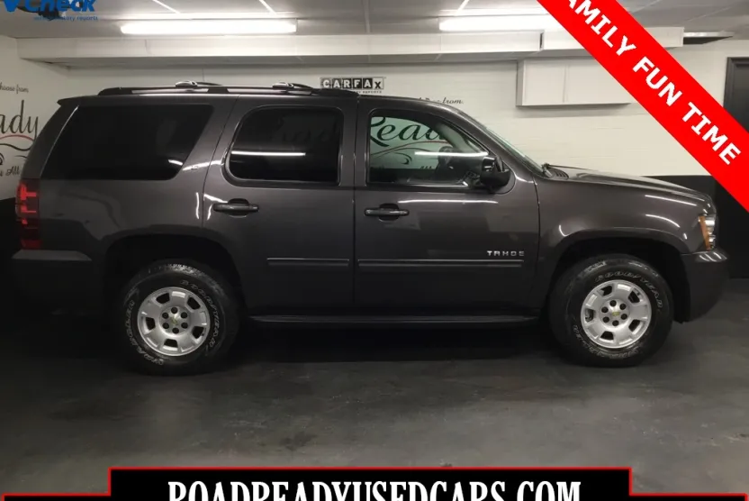 2011 Chevrolet Tahoe LT photo 1
