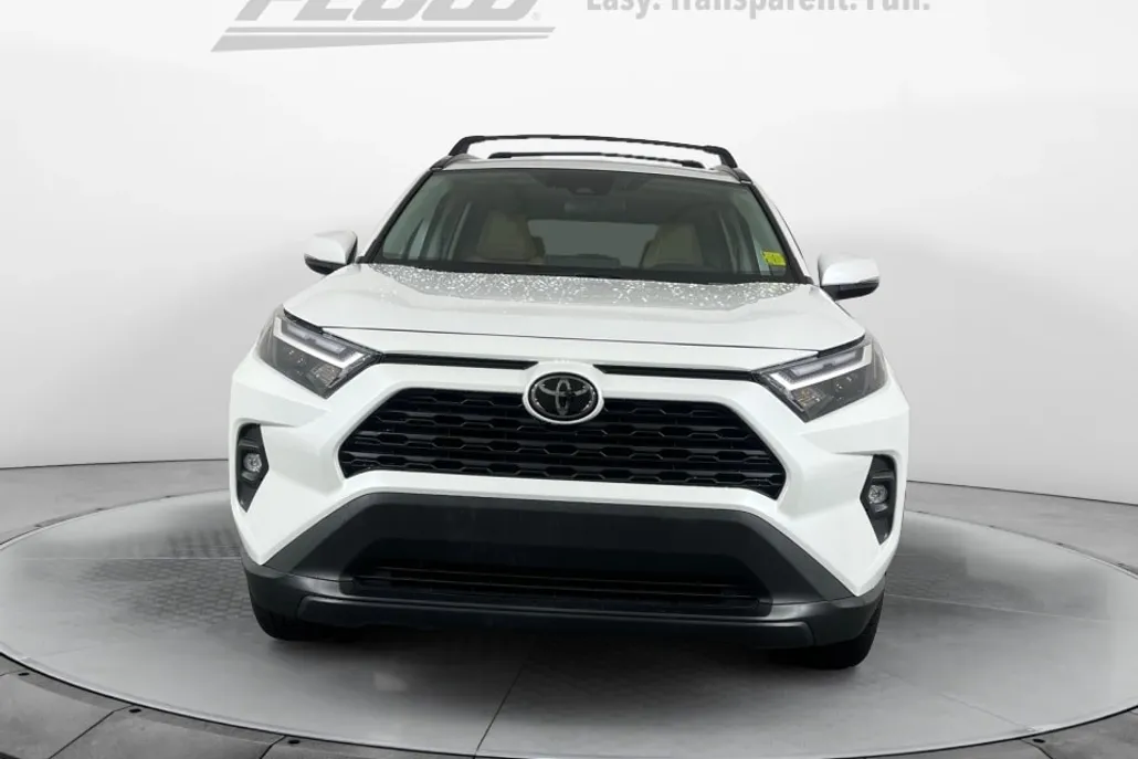 2024 Toyota RAV4 XLE Premium photo 1