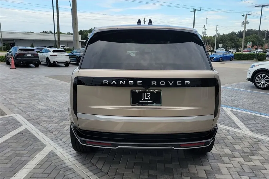2025 Land Rover Range Rover Autobiography photo 1