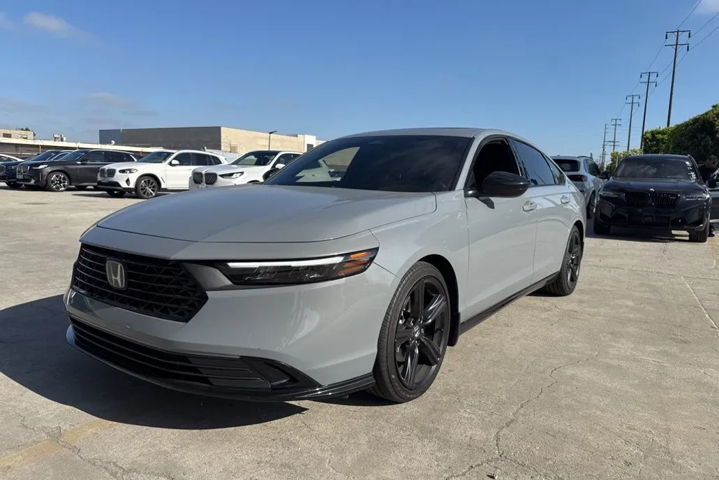 2024 Honda Accord Hybrid Sport-L photo 1