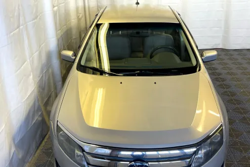 2010 Ford Fusion SE photo 2