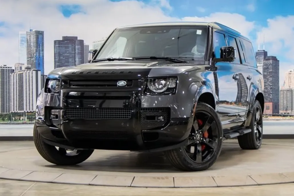 2025 Land Rover Defender 130 X photo 1