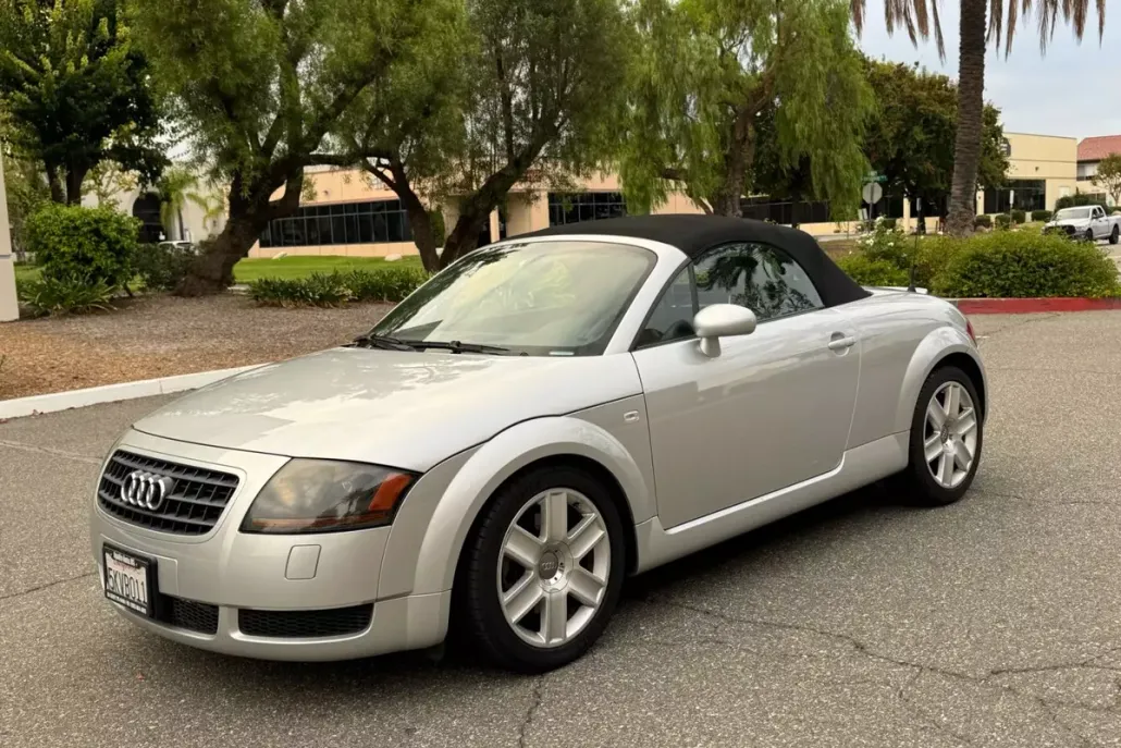 2005 Audi TT Roadster photo 1