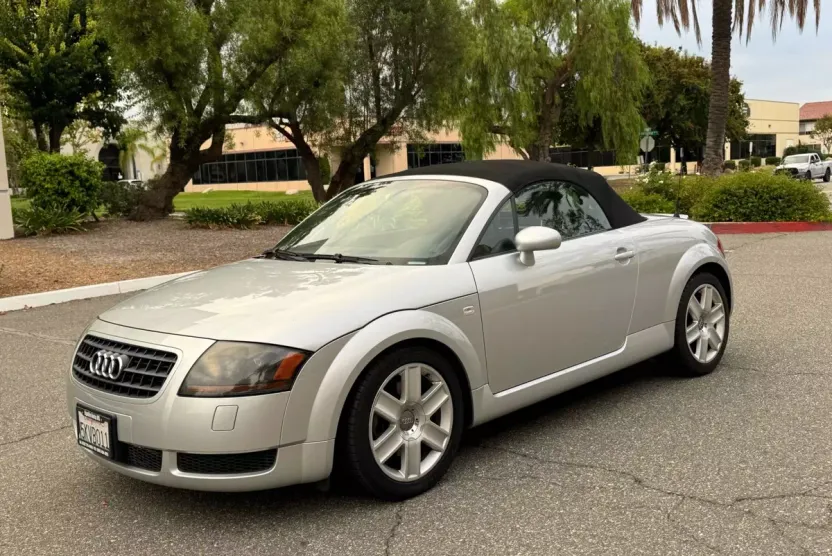 2005 Audi TT Roadster photo 1