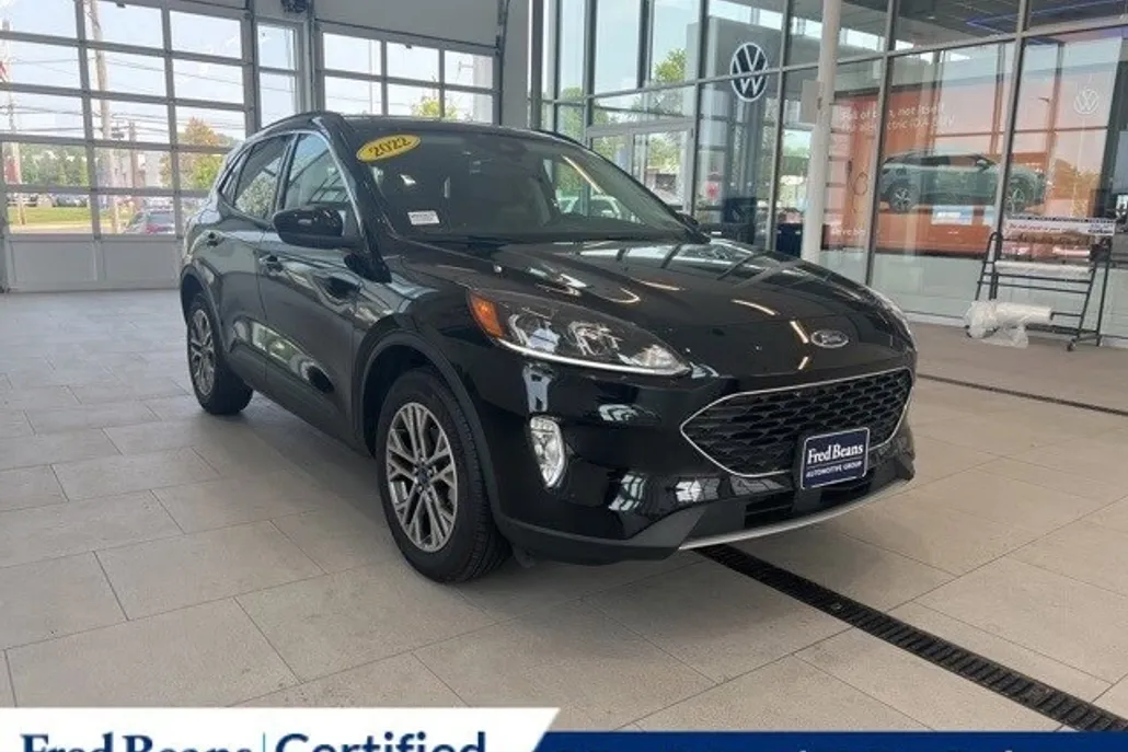 2022 Ford Escape SEL photo 1