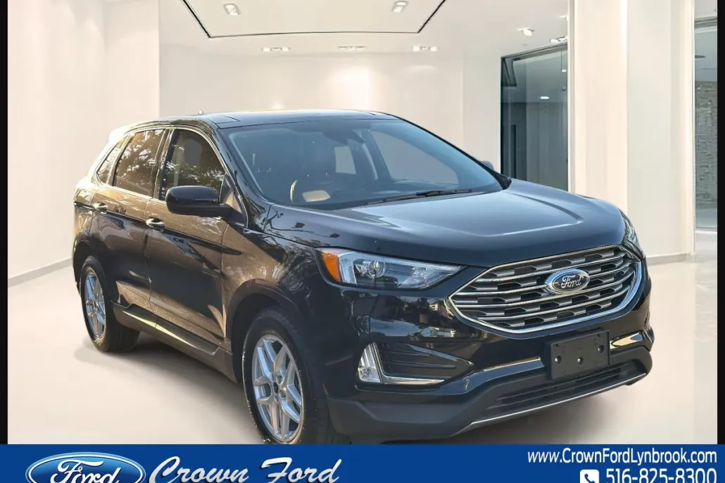2022 Ford Edge SEL photo 1