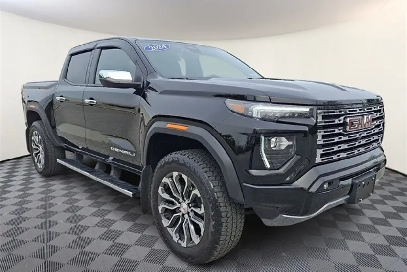 2024 Gmc Canyon Denali photo 1
