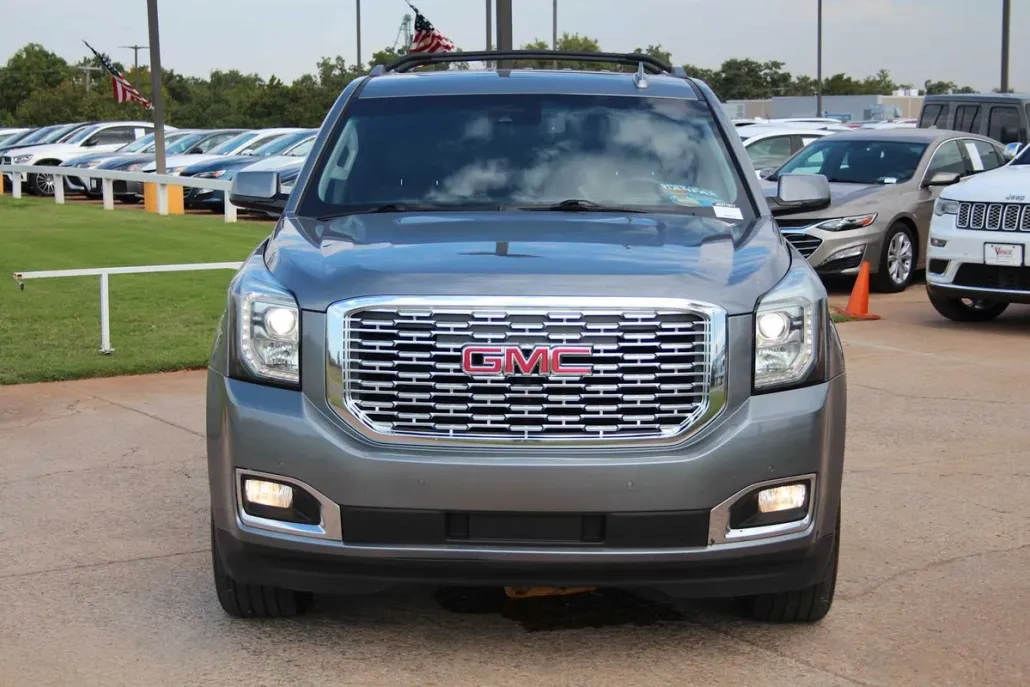 2018 Gmc Yukon XL Denali photo 1