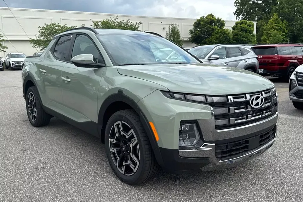 2025 Hyundai Santa Cruz Limited photo 1