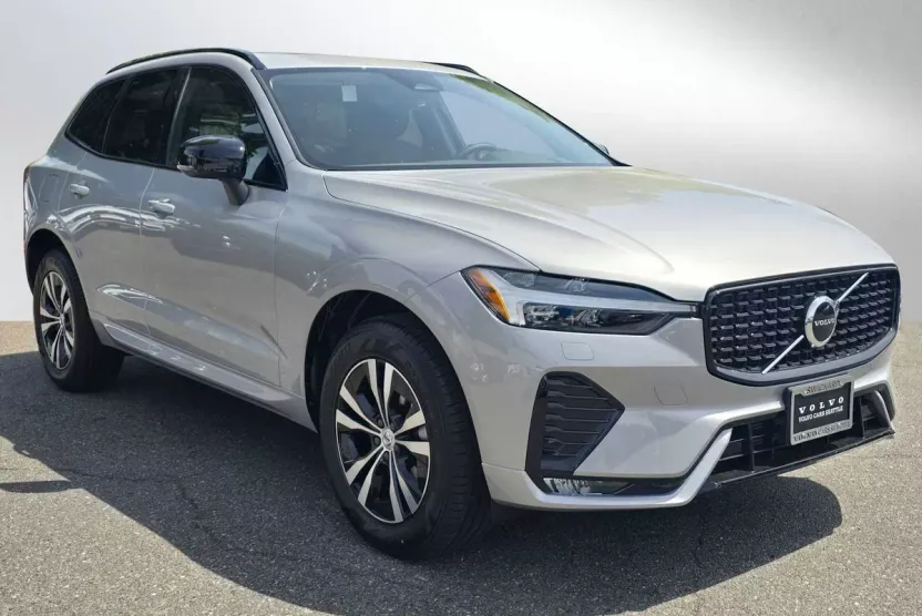 2025 Volvo XC60 B5 Core photo 1