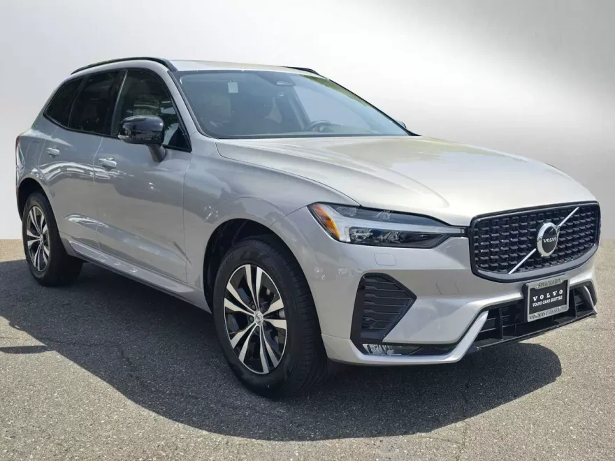 2025 Volvo XC60 B5 Core photo 1