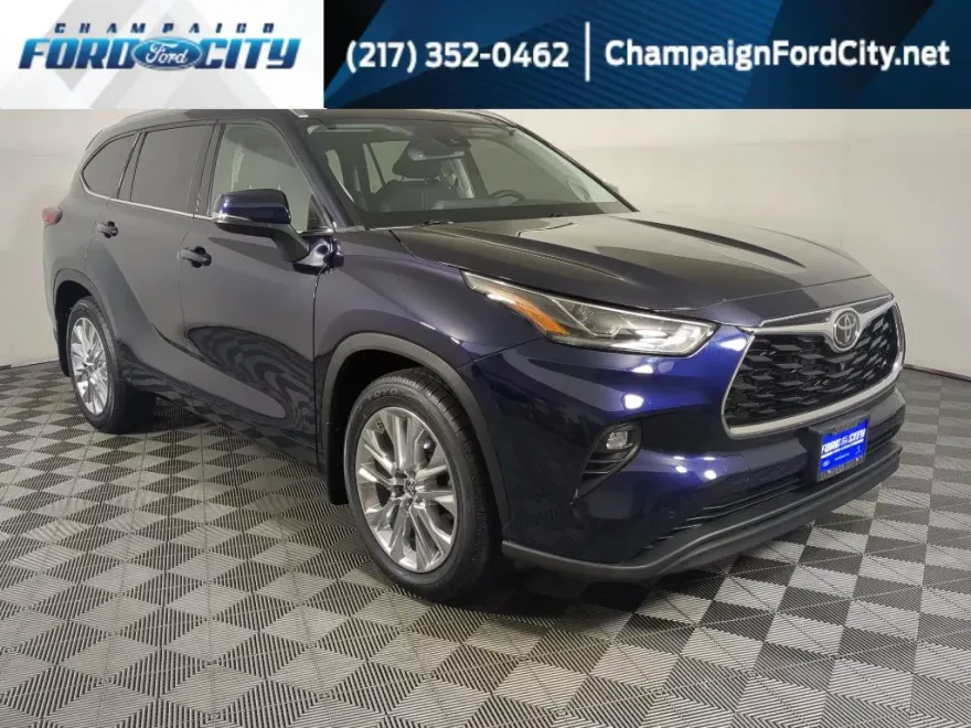 2022 Toyota Highlander Limited photo 1