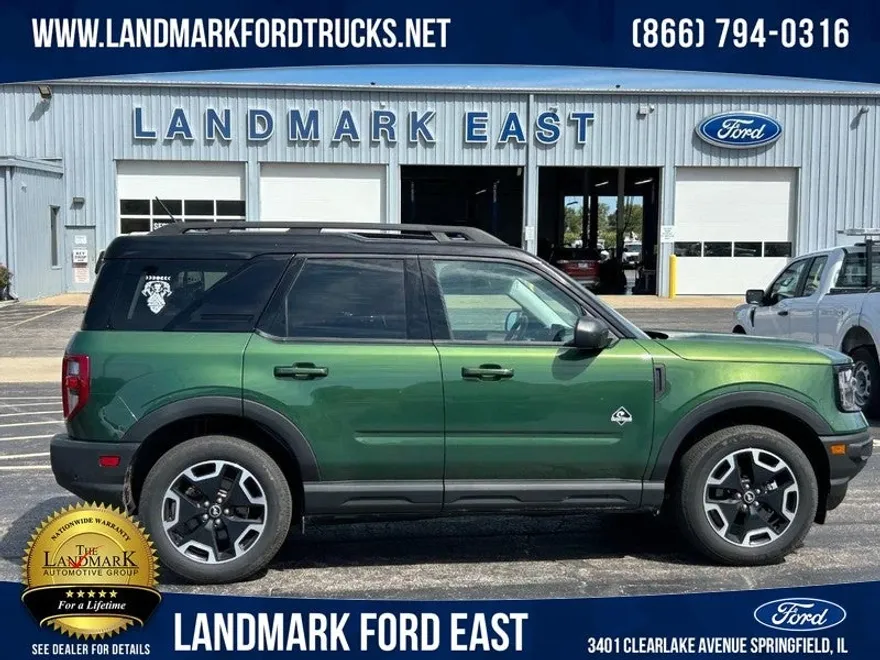 2024 Ford Bronco Sport Outer Banks photo 1