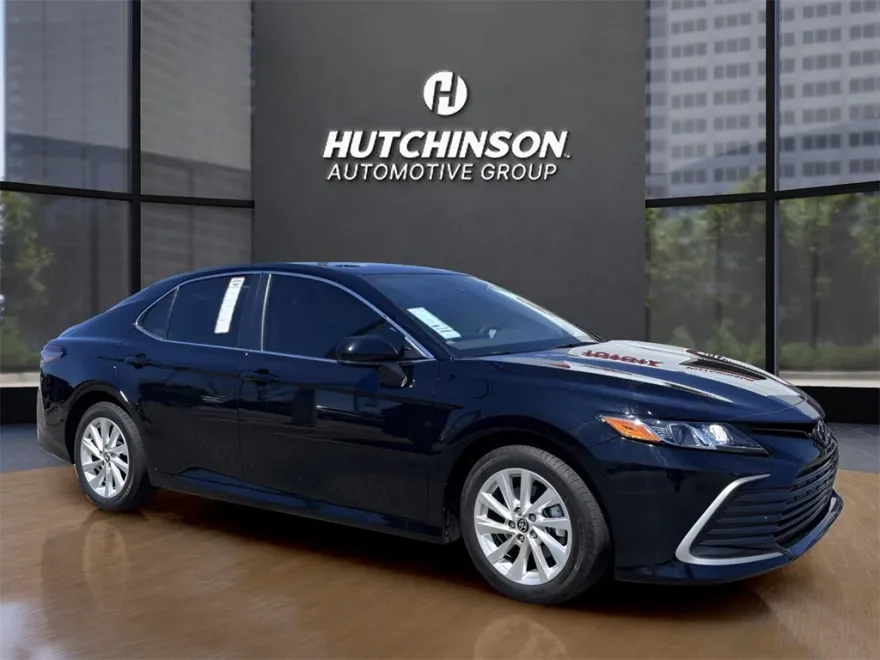 2024 Toyota Camry LE photo 1