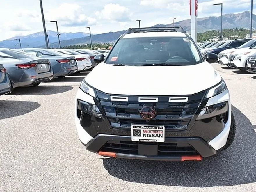 2026 Nissan Rogue SV photo 1