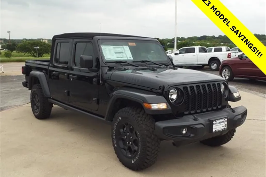 2023 Jeep Gladiator Willys photo 1
