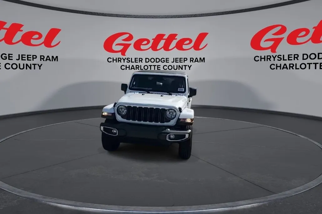 2025 Jeep Gladiator Sport S photo 1