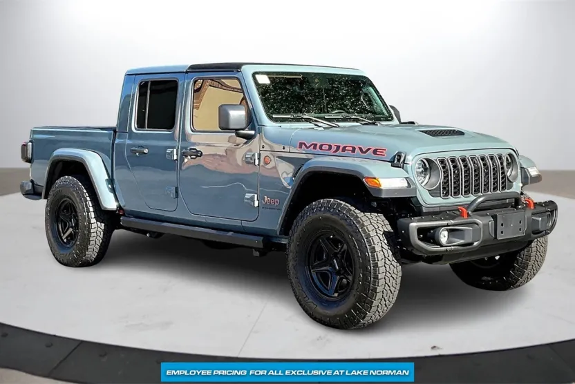 2025 Jeep Gladiator Mojave photo 1