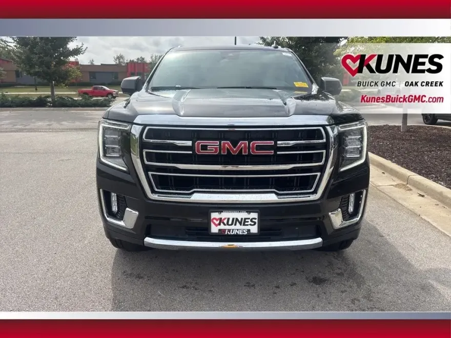2024 Gmc Yukon XL SLT photo 1