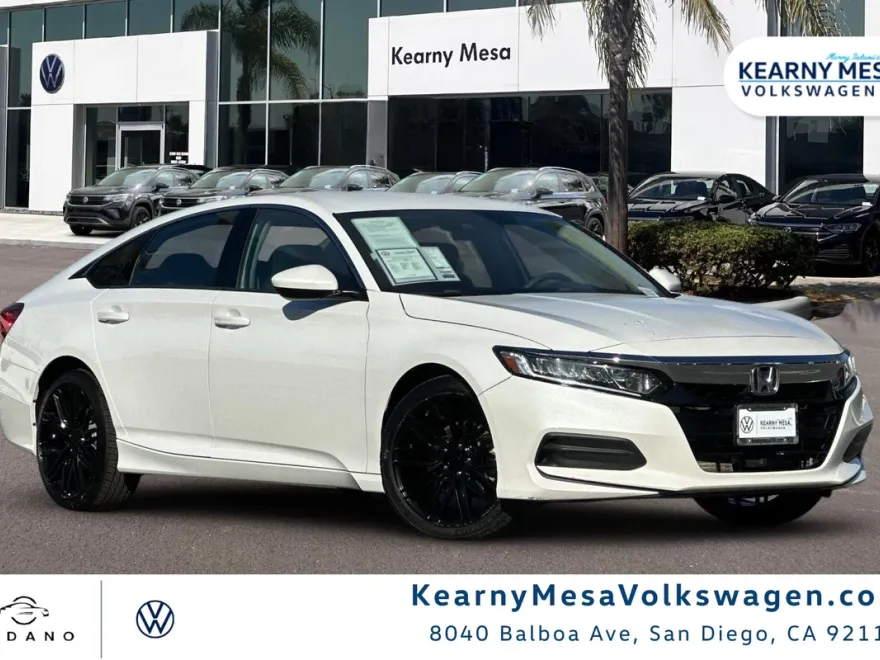 2018 Honda Accord LX photo 1