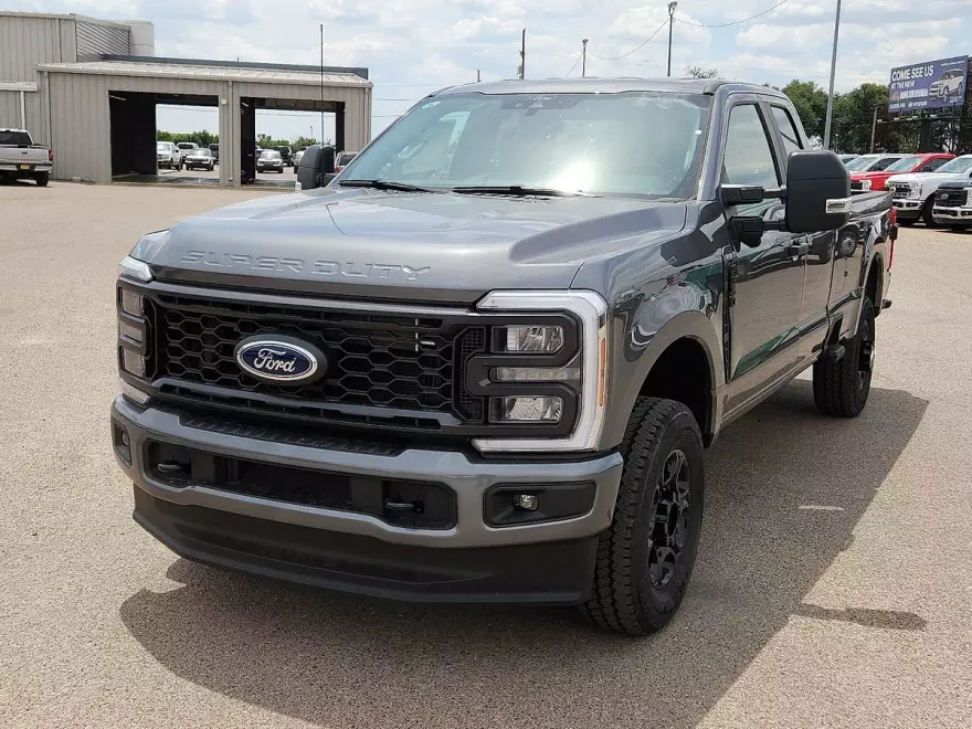 2025 Ford F-350 XL photo 1