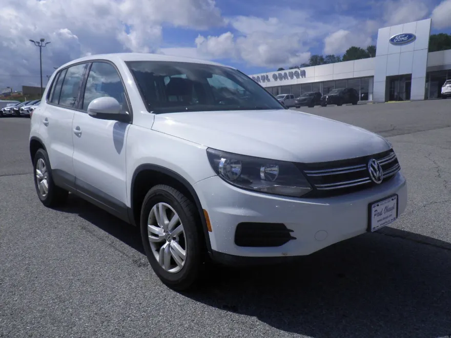 2014 Volkswagen Tiguan S photo 1