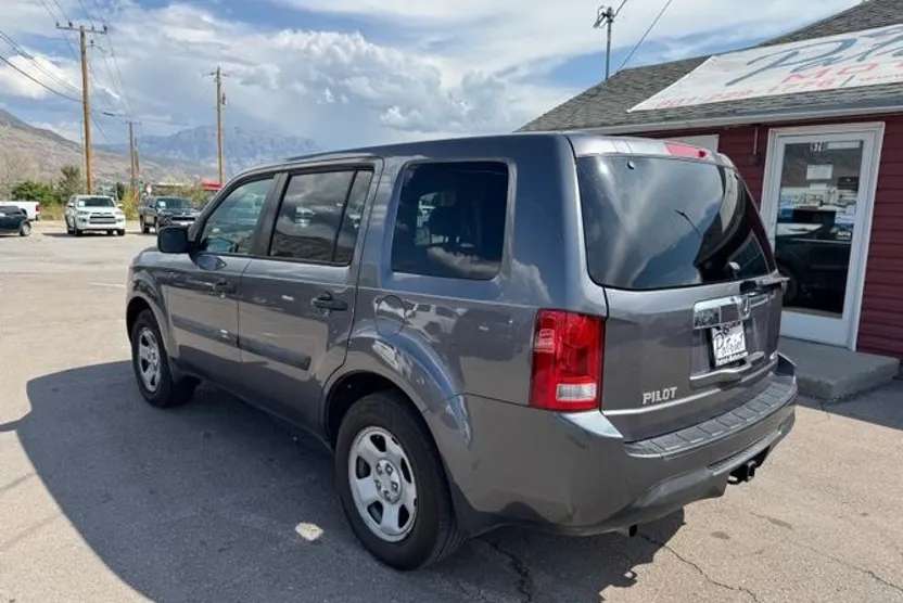 2015 Honda Pilot LX photo 1
