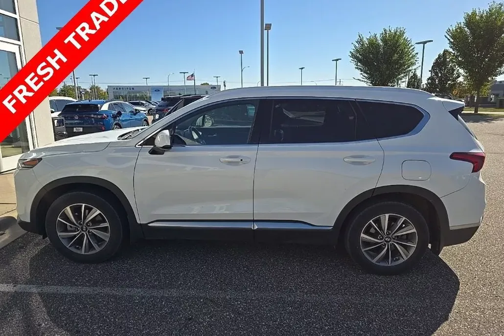 2020 Hyundai Santa Fe SEL photo 1