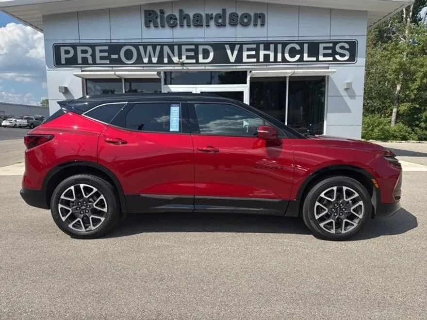 2023 Chevrolet Blazer RS photo 1