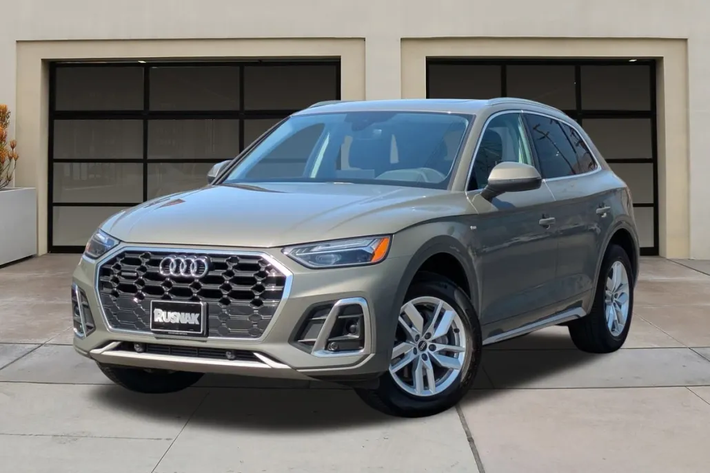 2023 Audi Q5 45 S line Premium photo 1