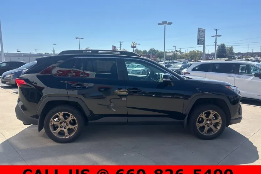 2024 Toyota RAV4 Hybrid photo 1