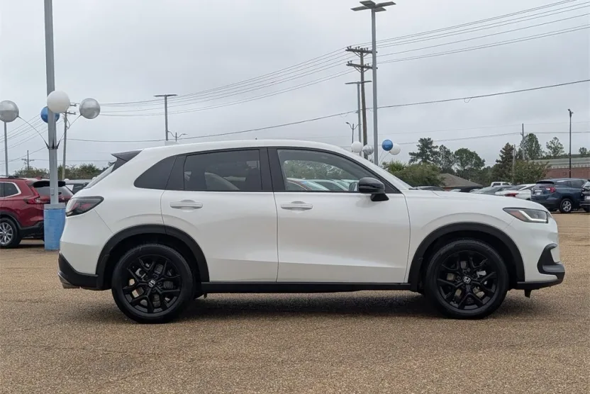 2024 Honda HR-V Sport photo 1