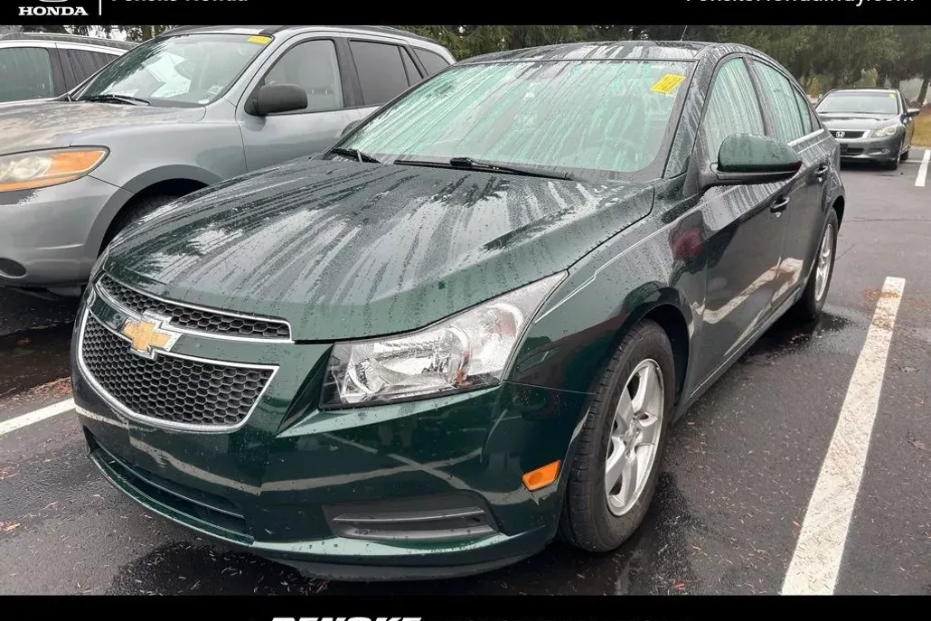 2014 Chevrolet Cruze photo 1