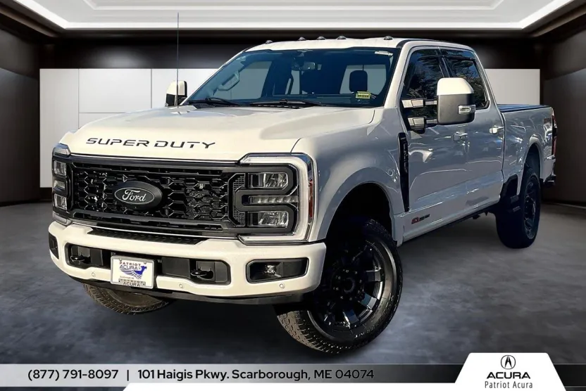 2023 Ford F-350 Lariat photo 1