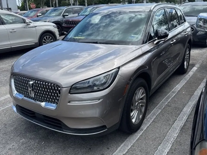 2021 Lincoln Corsair Standard photo 1