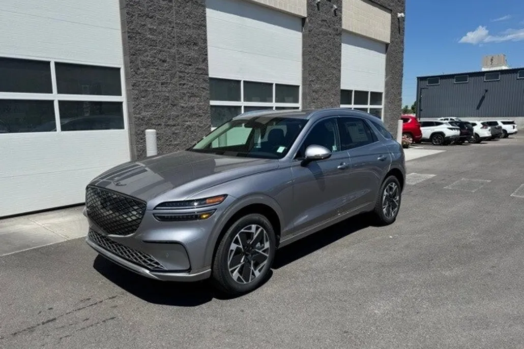 2026 Genesis Electrified GV70 Advanced photo 1