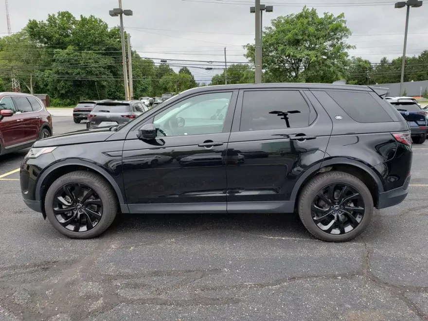 2023 Land Rover Discovery Sport SE photo 1