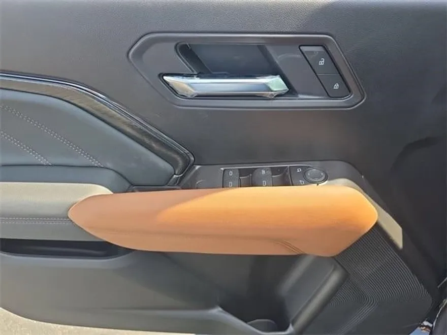 2025 Gmc Canyon AT4 photo 22