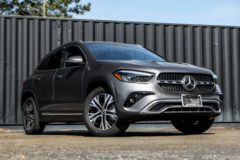 2025 Mercedes Benz GLA 250 4MATIC photo 1
