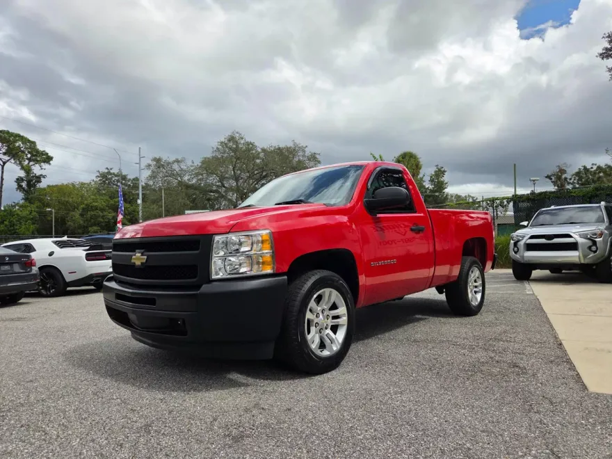 2011 Chevrolet Silverado Work Truck Base photo 1