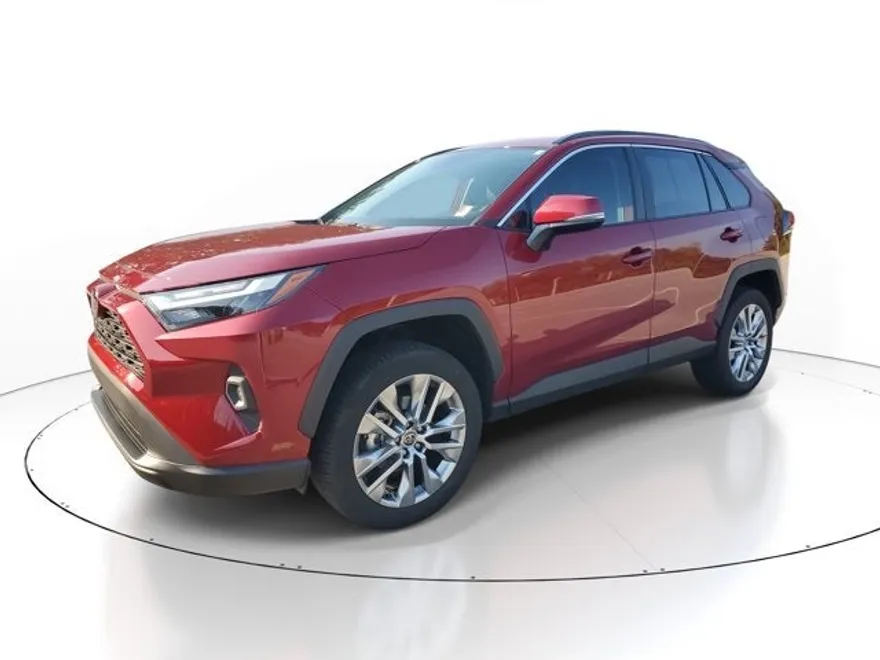 2023 Toyota RAV4 XLE Premium photo 1